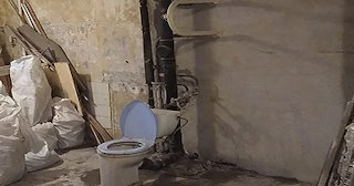 Демонтаж сантехкабины в панельном доме - цена от 1052 рублей | Сварной-Тнд